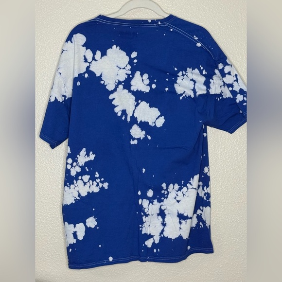 Def Leppard Love Bites Blue and White Tie-Dye Short Sleeve Graphic Tee Unisex L - Picture 3 of 5